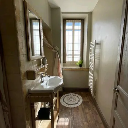 Le Feron Dom wakacyjny Vic-sur-Cère