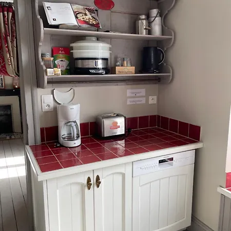 Le Feron Dom wakacyjny Vic-sur-Cère